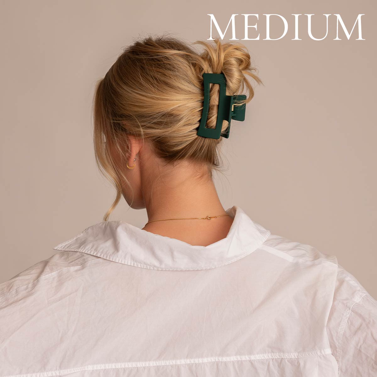 En superfin Hårklämma till din kollektion av hårklämmor.